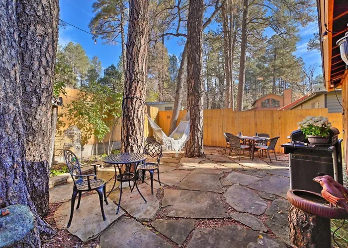 Holiday home Patio And Fenced Yard Cozy Payson Cabin Retreat *