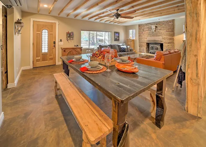 Patio And Fenced Yard Cozy Payson Cabin Retreat
